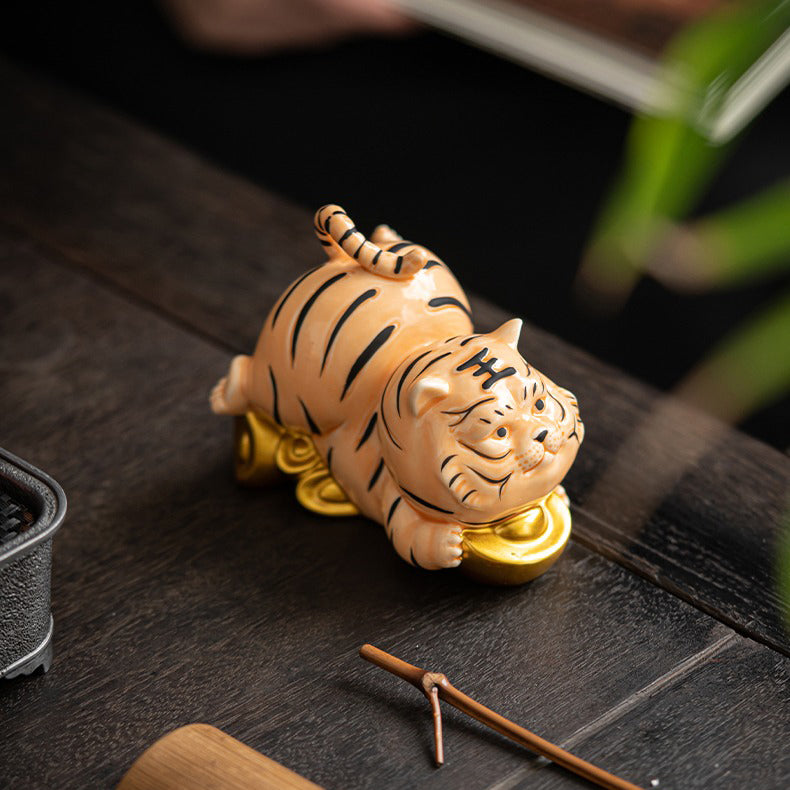 FortuRoar Elegant Ceramic Tea Companion – A Symbol of Serenity & Strength for Mindful Tea Moments