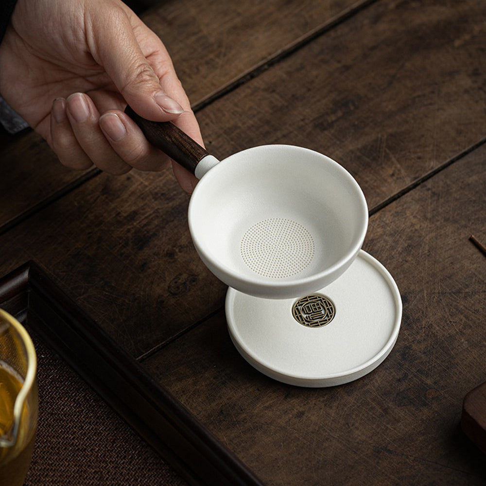 BrewNest Elegant Ceramic Tea Strainer Set – For a Refined, Ritual Tea Experience